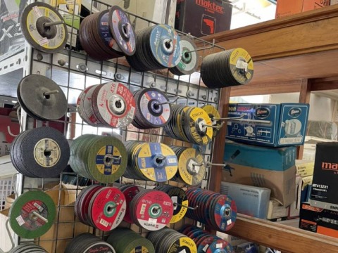 อุปกรณ์งานช่างก่อสร้าง